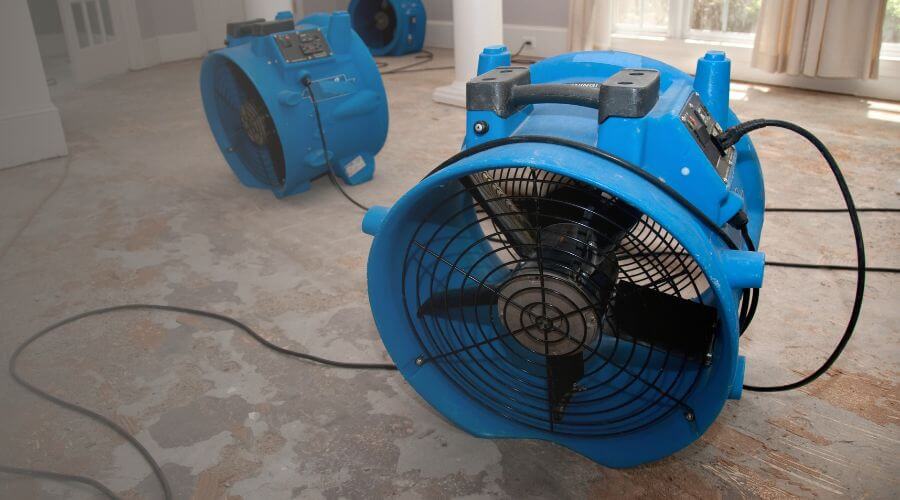 Why choose water damage restoration service for commercial water damage restoration in Provo